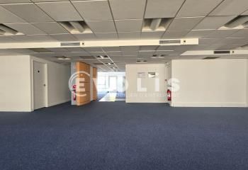 Location bureaux Levallois-Perret - Proche transports et commerces