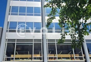 Location bureaux Issy-les-Moulineaux - Proche métro, RER et tram