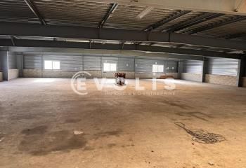 Locaux d'activité à vendre BUC - Accès bus Fourny