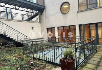 Location bureaux Paris 9 - Proche métro et RER Saint-Lazare