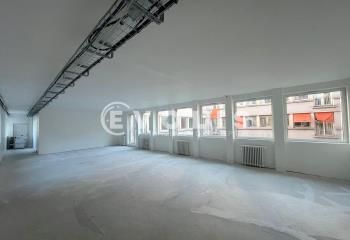 Location bureaux Paris 8 - Proche métro Franklin D. Roosevelt