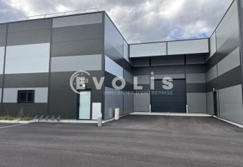 Location cellule d'activité Janneyrias - Proche aéroport Lyon-Saint-Exupéry