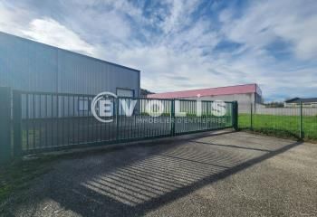 Locaux d'activité à vendre Saint-Savin - Proche A43 et D143