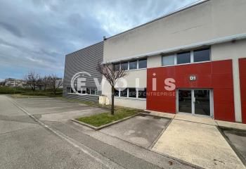 Local d'activité à louer Saint-Priest - Proche bus ligne 93