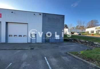 Local d'activité à louer Gleizé - Accès de plain-pied et porte sectionnelle