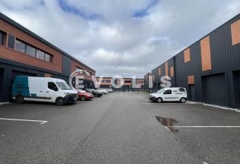 Local d'activité à vendre Vaulx-Milieu - Proximité A43