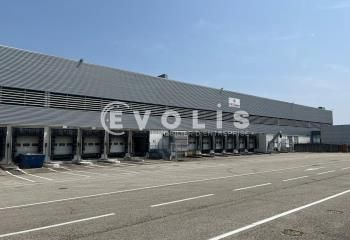Location entrepôt Vaulx-Milieu - Accès direct A43 - 35 quais