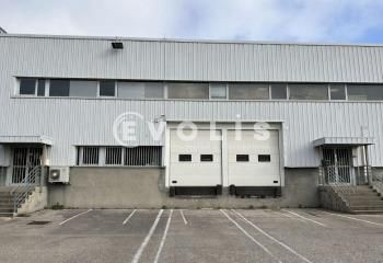 Local d'activité à vendre Saint-Quentin-Fallavier - 2 quais