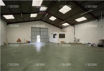 Local d'activité à vendre Monts - Zone d'activités de la gare