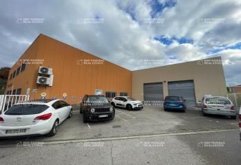 Local d'activité à louer Marseille 11 - Terrain privatif 500 m²