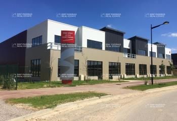 Vente local d'activité Saint-Pierre-du-Perray - Parc neuf
