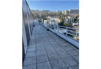 Bureaux à louer secteur Front de Seine proche A13 à Saint-Cloud 