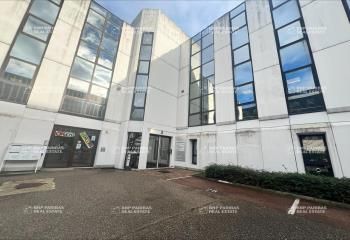 Location bureaux Lyon 7 - Proximité métro B et axes routiers