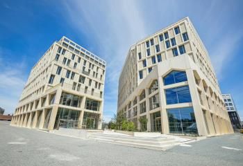Location bureaux Bordeaux - Quartier Euratlantique, proche Gare Saint-Jean et Tramways C et D