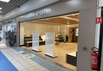 Local commercial à louer Gassin - Entrée Auchan La Foux