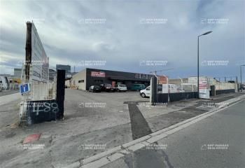 Bâtiment mixte entrepôt et commerce à vendre Sète - ZI des Eaux Blanches