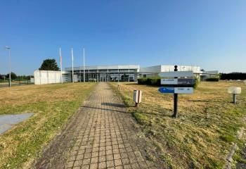 Location entrepôt Barentin - Proximité A150 et 150 places de stationnement