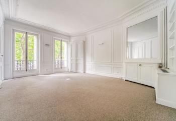 Bureaux à louer Paris 8 - Proche Métro Charles de Gaulle - Étoile