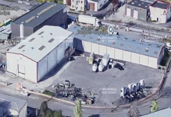 Location local d'activité Saint-Laurent-de-Mure - Espace extérieur 1 500 m²