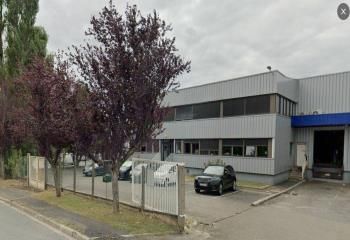 Location bâtiment indépendant Louvres - Proximité aéroport Roissy CDG