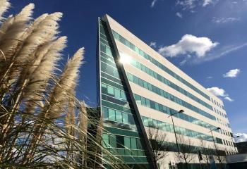 Location bureaux Orléans centre - Proche gares et transports en commun