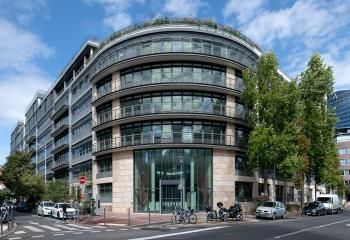 Location bureaux Issy-les-Moulineaux - Proche RER C et Tramway