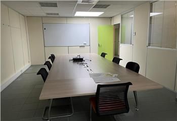 Location bureaux Houilles - Proche RER A et gare Saint-Lazare