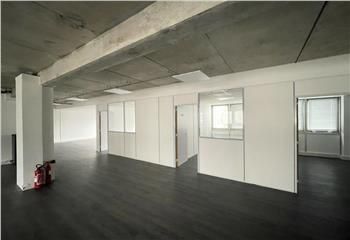 Location bureaux Saint-Ouen - Proche métro 14, 13 et RER C