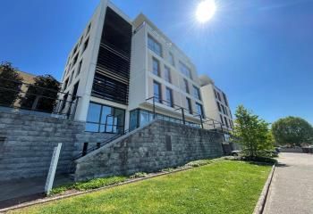 Location bureaux Lyon 4 - Proche transports et commodités