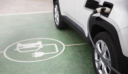 Zones à Faibles Émissions (ZFE) : réduire la pollution et repenser les déplacements domicile-travail