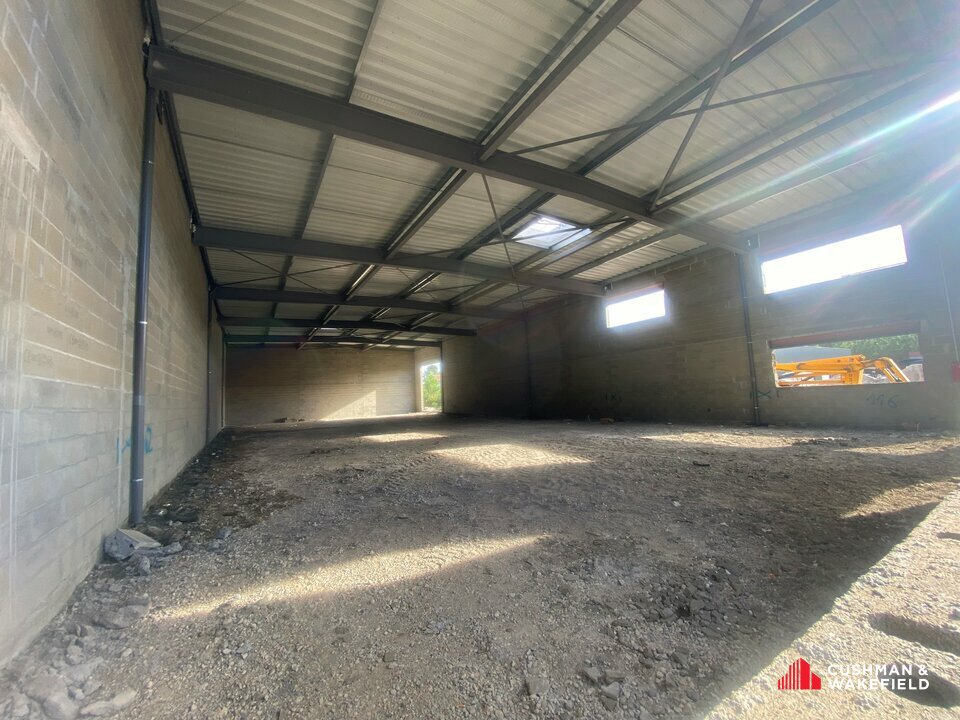 Cushman & Wakefield Bordeaux vente bâtiment Salaunes