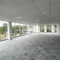Location de bureau de 407 m² à Bruges - 33520 photo - 3