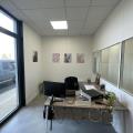 Location de bureau de 352 m² à Creil - 60100 photo - 5
