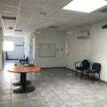 Location de bureau de 150 m² à Gémenos - 13420 photo - 2