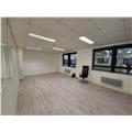 Location de bureau de 310 m² à Lognes - 77185 photo - 2