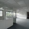 Location de bureau de 346 m² à Saint-Genis-Laval - 69230 photo - 5