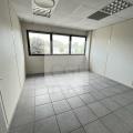 Location de bureau de 185 m² à Villefontaine - 38090 photo - 2