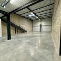 Location d'entrepôt de 380 m² à Roissy-en-France - 95700 photo - 1