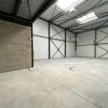 Entrepôt à acheter de 770 m² à Rousset - 13790 photo - 3