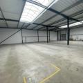 Entrepôt à acheter de 1 226 m² à Saint-Jean-d'Illac - 33127 photo - 4