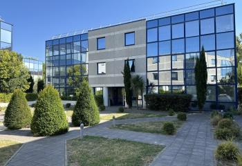 Location bureau Aix-en-Provence (13090) - 144 m²