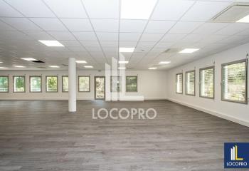 Location bureau Aix-en-Provence (13290) - 245 m² à Aix-en-Provence - 13100