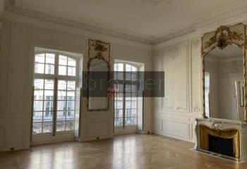 Location bureau Bordeaux (33000) - 223 m²