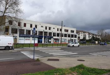Location bureau Bordeaux (33200) - 65 m²