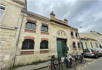 Location bureau Bordeaux (33300) - 677 m² à Bordeaux - 33000