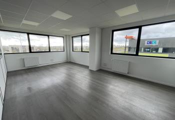 Location bureau Le Vieil-Évreux (27930) - 143 m²