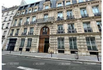 Location bureau Paris 10 (75010) - 2457 m² à Paris 10 - 75010