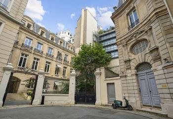 Location bureau Paris 8 (75008) - 596 m² à Paris 8 - 75008