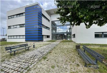 Location bureau Saint-Cyr-sur-Loire (37540) - 165 m²