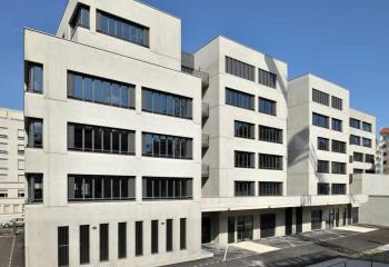 Location bureau Villeurbanne (69100) - 332 m²